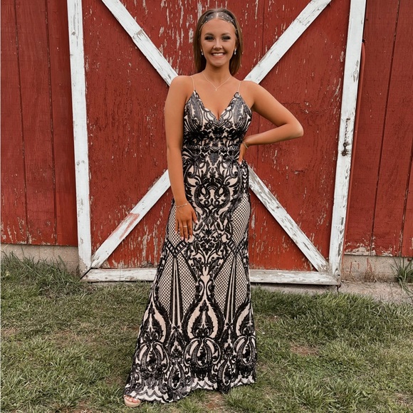 black and tan prom dress - Picture 2 of 7